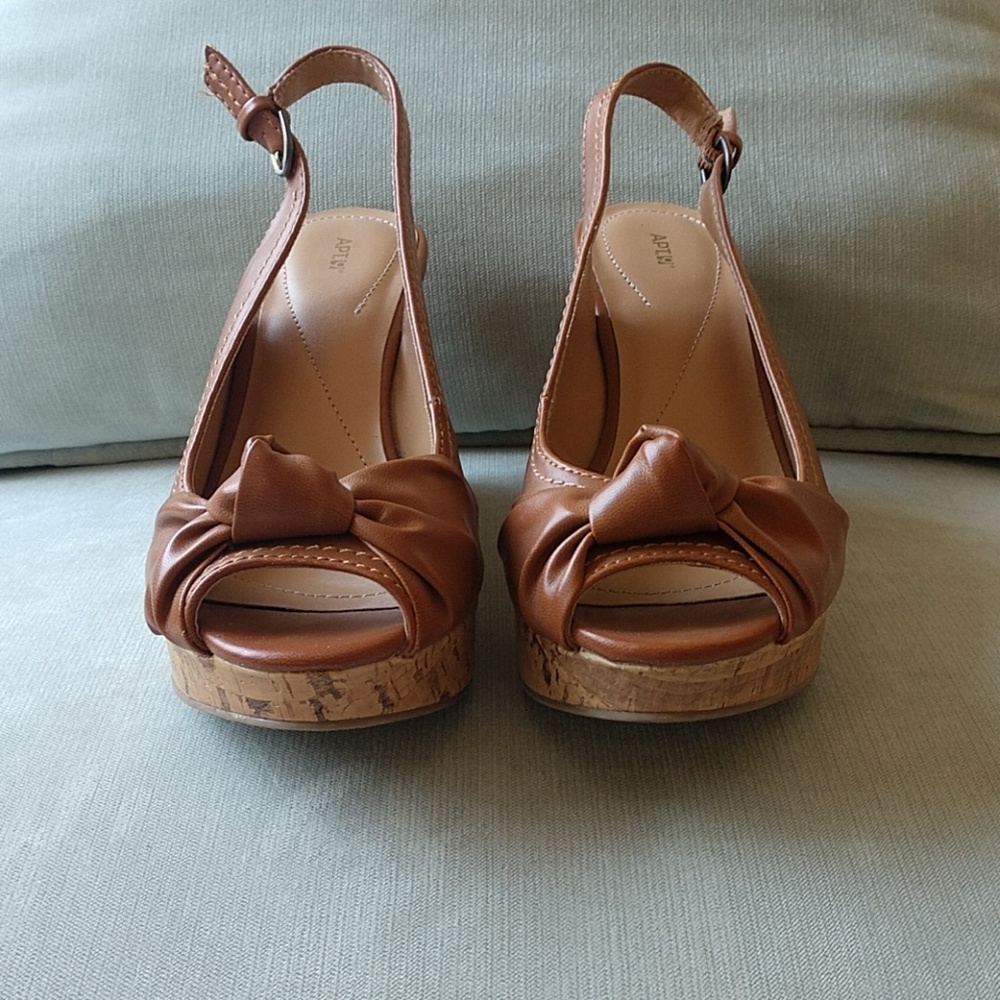 Tan Wedges